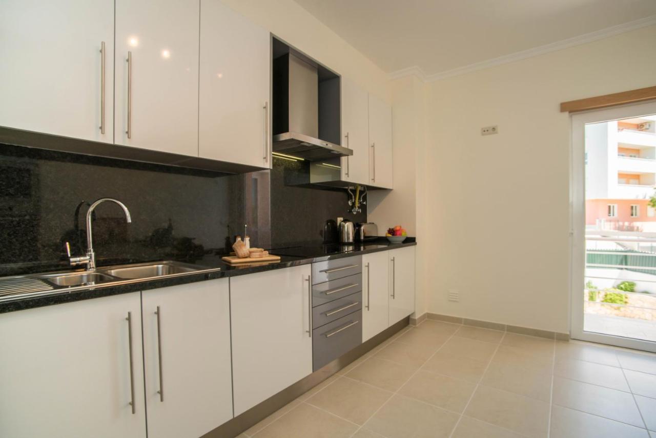 Central Modern 2 Bed Apartment Armação de Pêra Exteriör bild