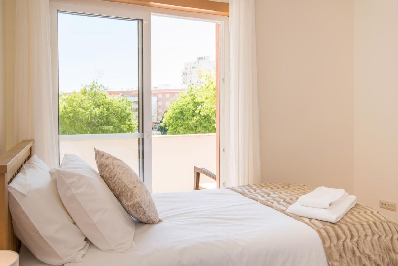 Central Modern 2 Bed Apartment Armação de Pêra Exteriör bild
